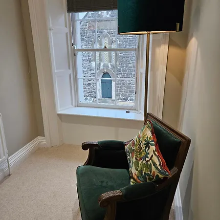 펜션 Abbeylane House 트림