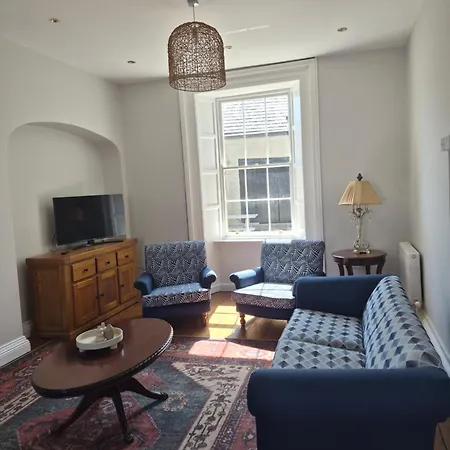 Abbeylane House * 트림